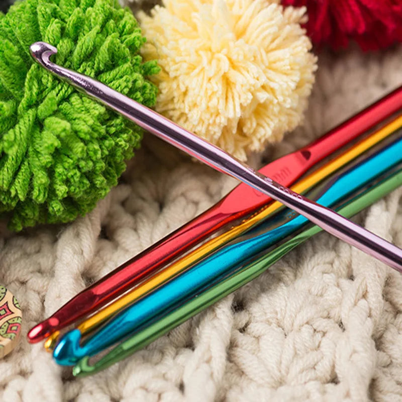 22pcs Multi Coloured Aluminium Crochet Hooks