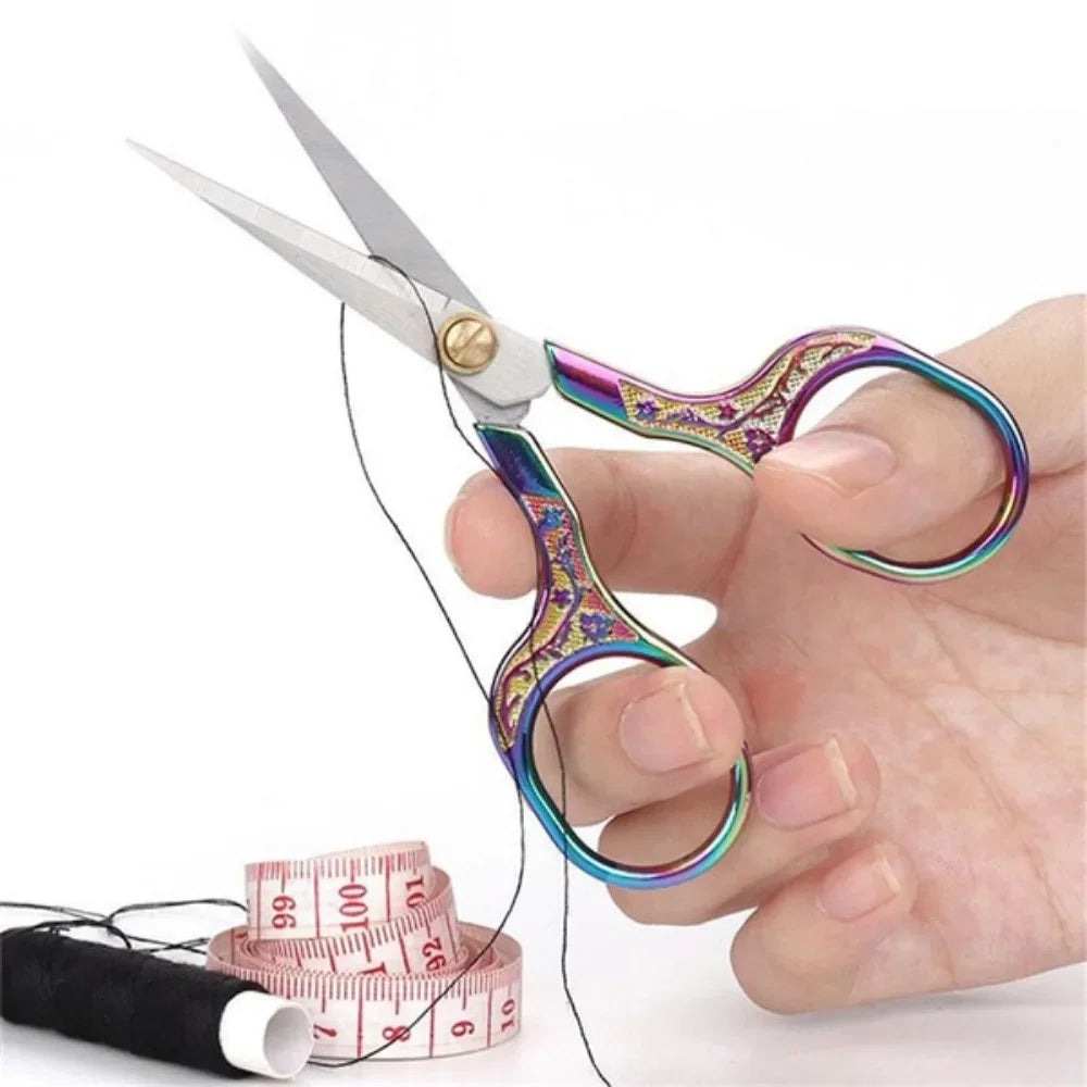 Retro style sharp embroidery scissors Pointed